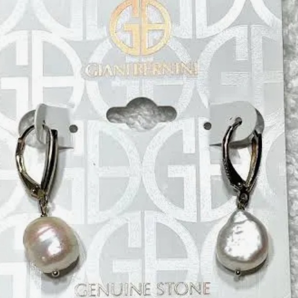 Giani Bernini Sterling Silver
Pearl Drop Earrings - Genuine
Freshwater Pearls - Picture 1 of 4